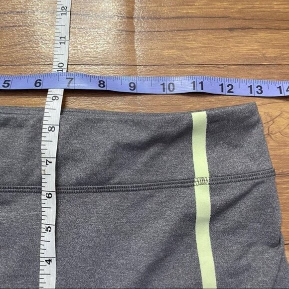 Lululemon Iviva leggings Girl Sz 14 ( Women Sz 2) - Picture 5 of 10